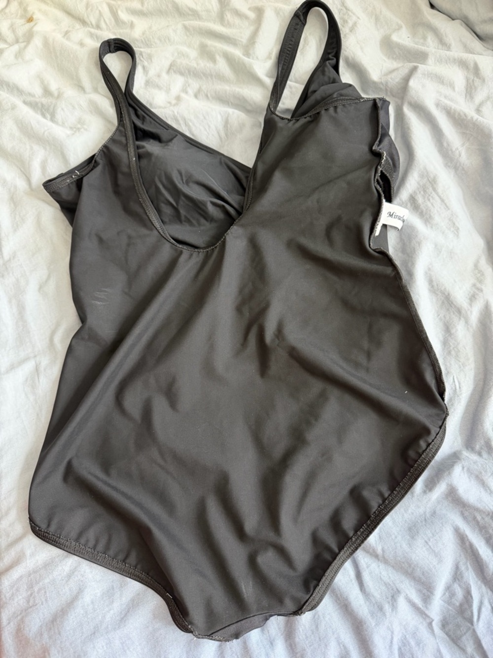 Miraclesuit Black Ruched Slimming Swimsuit with Supportive Band Elegant Classic - Picture 4 of 5